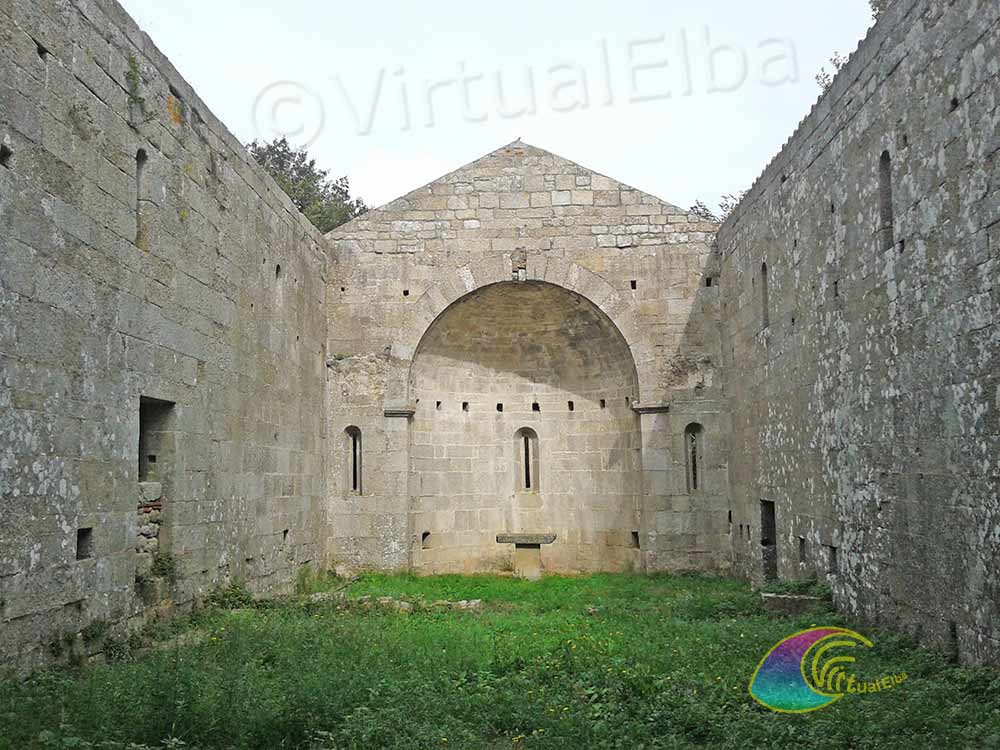 Interno della Pieve di San Giovanni in Campo