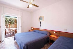 Habitación Hotel Anselmi