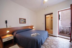 Habitación Hotel Anselmi