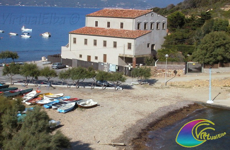 La antigua tonnara, ahora sede del Parque Arcipeago Toscano