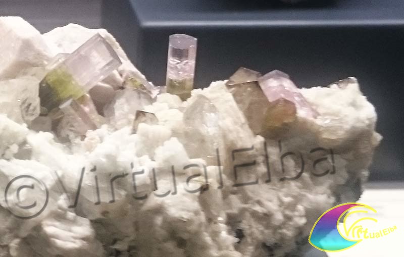 Tormaline Sanpieresi esposte al museo del paese