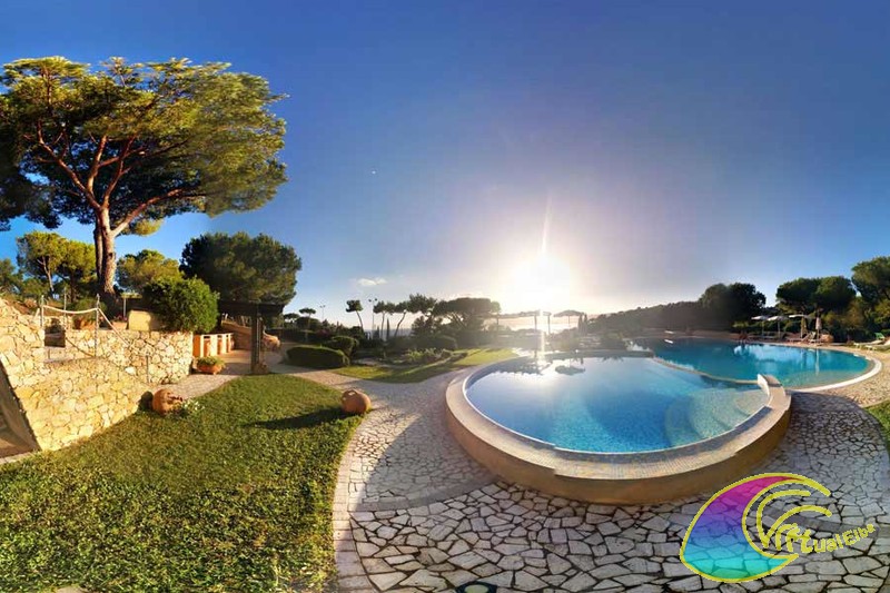 Piscina Residence Le Grazie Est