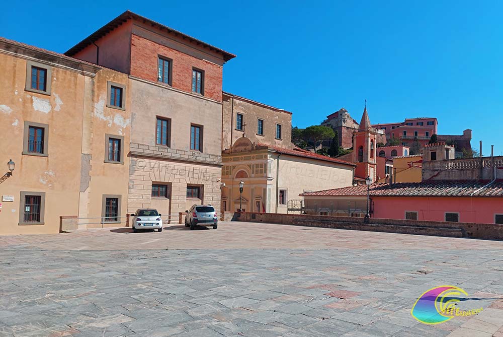 Centro Cultural De Laugier antiguo cuartel de la Orden de los Caballeros de San Esteban
