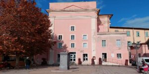 Teatro de Vigilanti antigua iglesia del Carmine