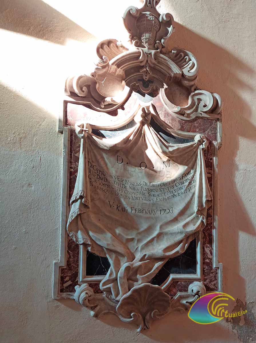Scultura marmorea Chiesa San Giacomo e Quirico