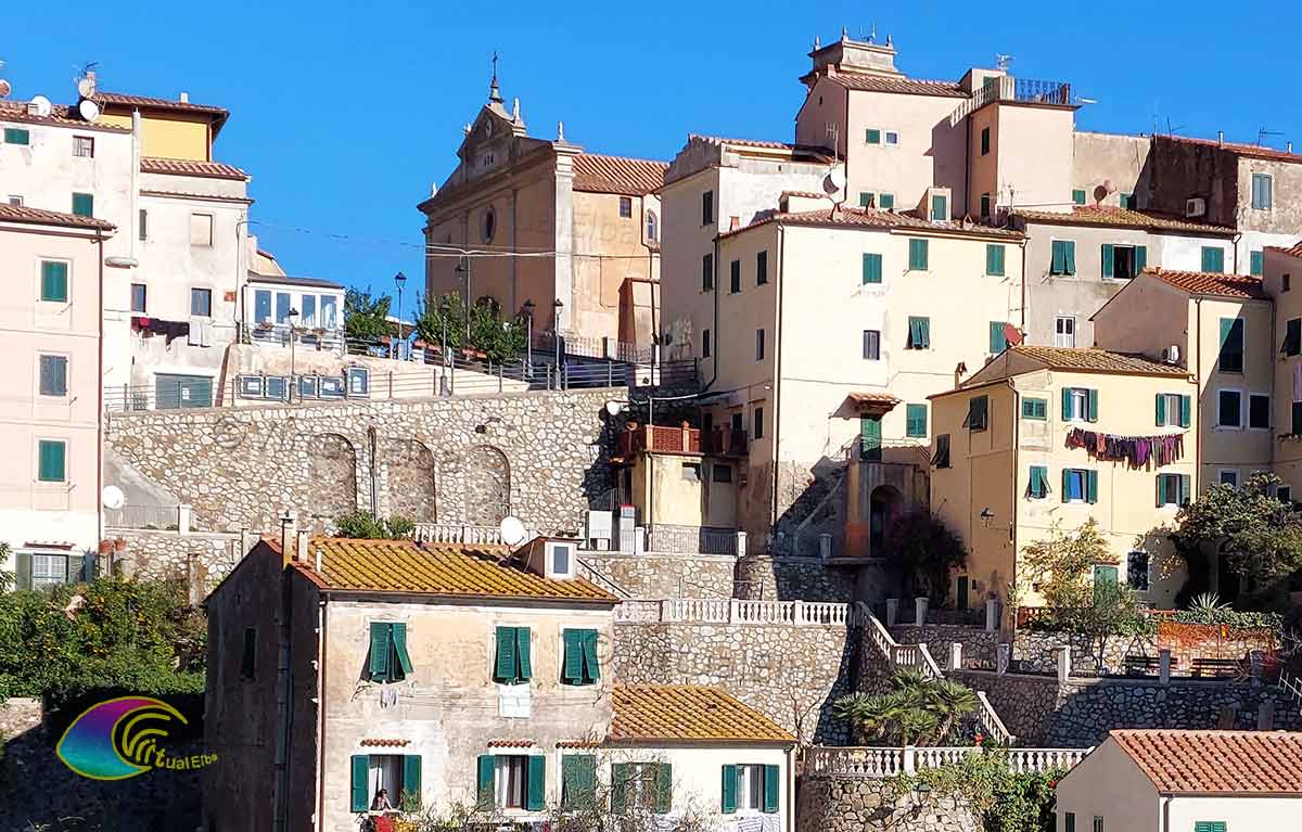 Rio nell'Elba e la Chiesa di San Giacomo
