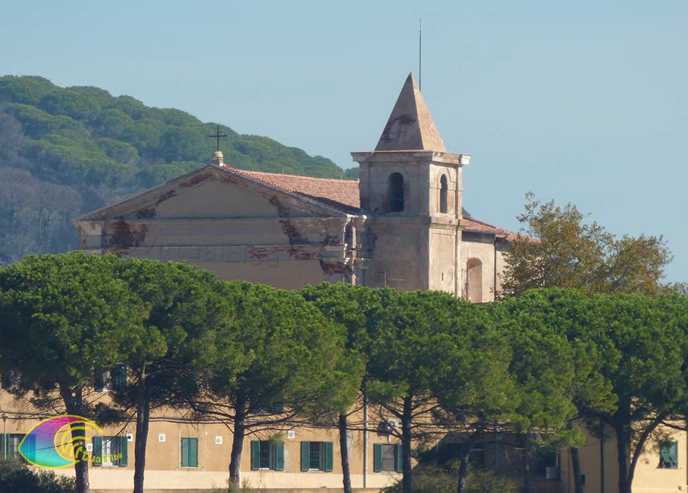 Iglesia de San Giacomo Porto Azzurro