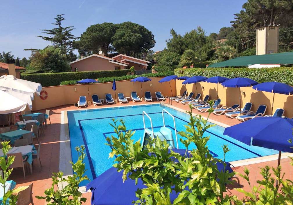 Piscina Residence Alithai