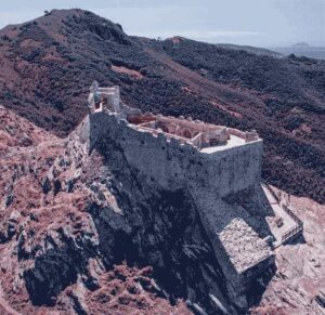 Schloss Volterraio: Elbas inspirierendste Sehenswürdigkeit – Erleben Sie den Park 2026